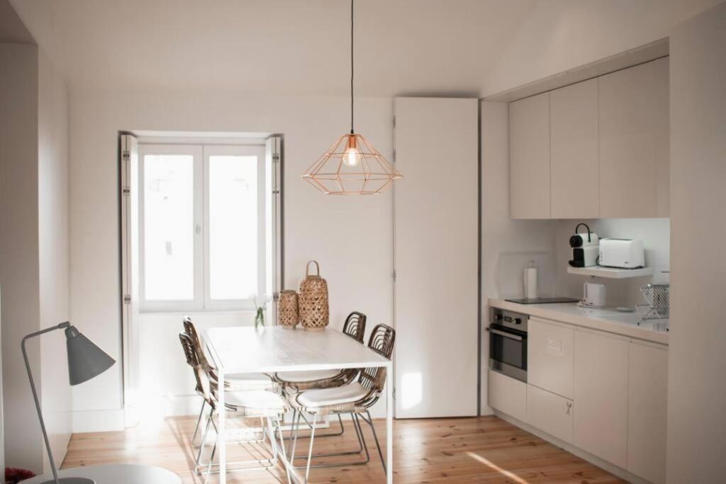 Combro 77 Charming One Bedroom By Get Your